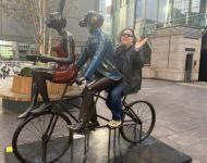 Joey with 2 new friends at Canary Wharf in London November 2022